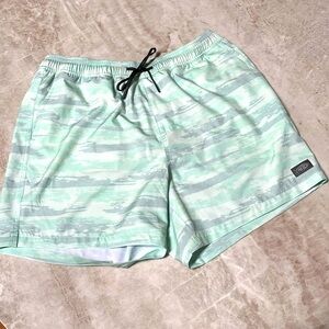 AFTCO Strike Swim Shorts Men’s Size Medium in Mint Shoreline Camo
